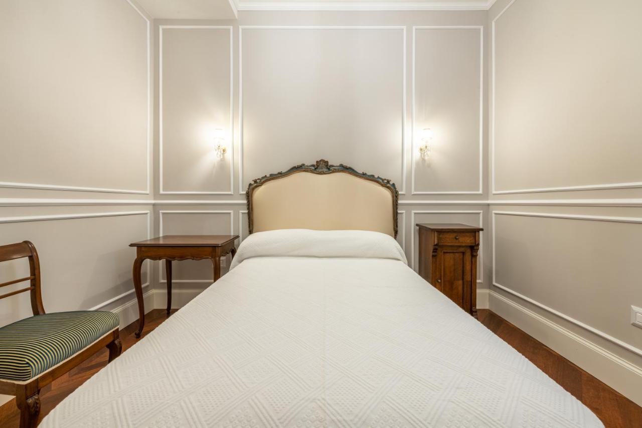 Ferienwohnung Regina Elena - Antica Dimora, Bastione S. Remy Cagliari Exterior foto